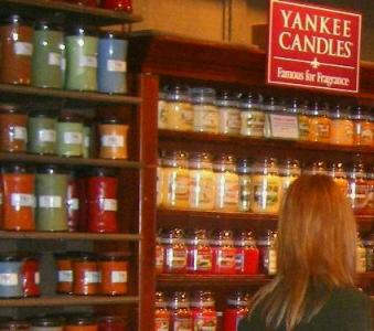 Sarah in Cracker Barrel Gift Shop (c. 2006)