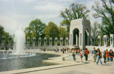 World War Two Memorial Fountain (April 2007)